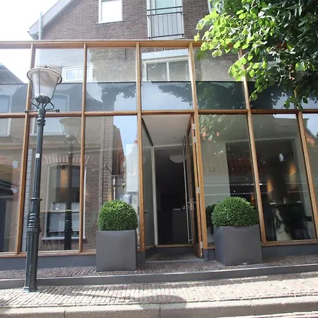 Gravenstraat 3* Den Burg